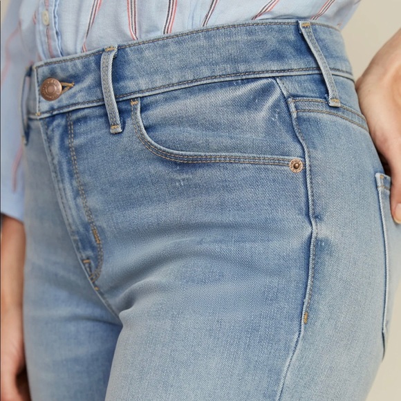 Light wash mid rise skinny jeans - Picture 3 of 7